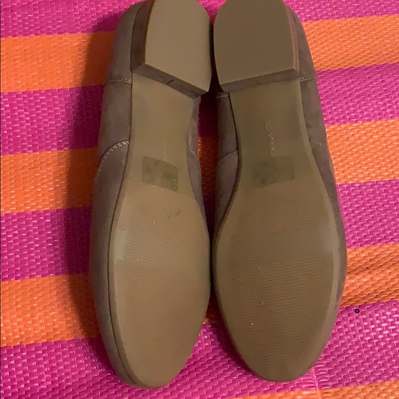 Tan Flats - Picture 3 of 4